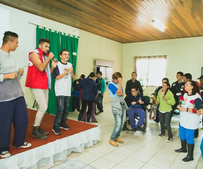  Visita a APAE Capela do ALto-SP