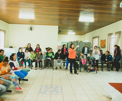  Visita a APAE Capela do ALto-SP