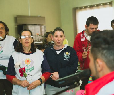  Visita a APAE Capela do ALto-SP