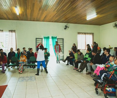  Visita a APAE Capela do ALto-SP