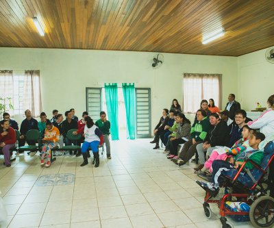  Visita a APAE Capela do ALto-SP