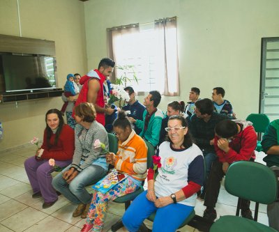  Visita a APAE Capela do ALto-SP